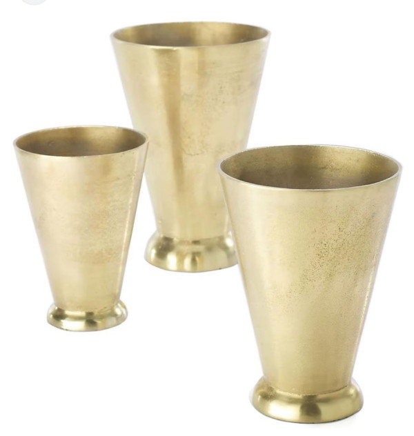 Gold vase 8.5”